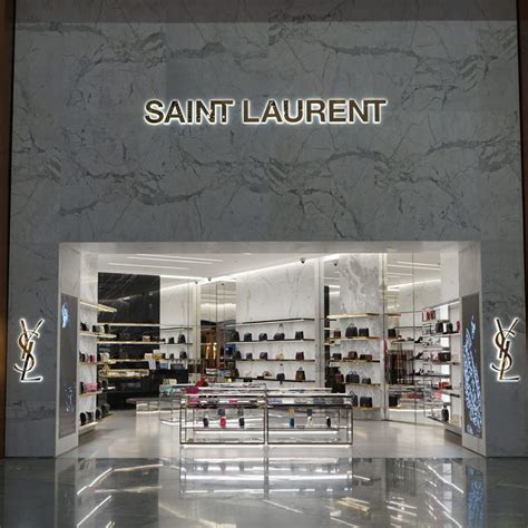 ysl outlet return policy|saint laurent customer service.